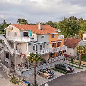 Dino Apartman